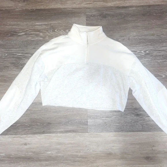 Arizona Jean Co. Cropped 1/2 Zip - Picture 2 of 3